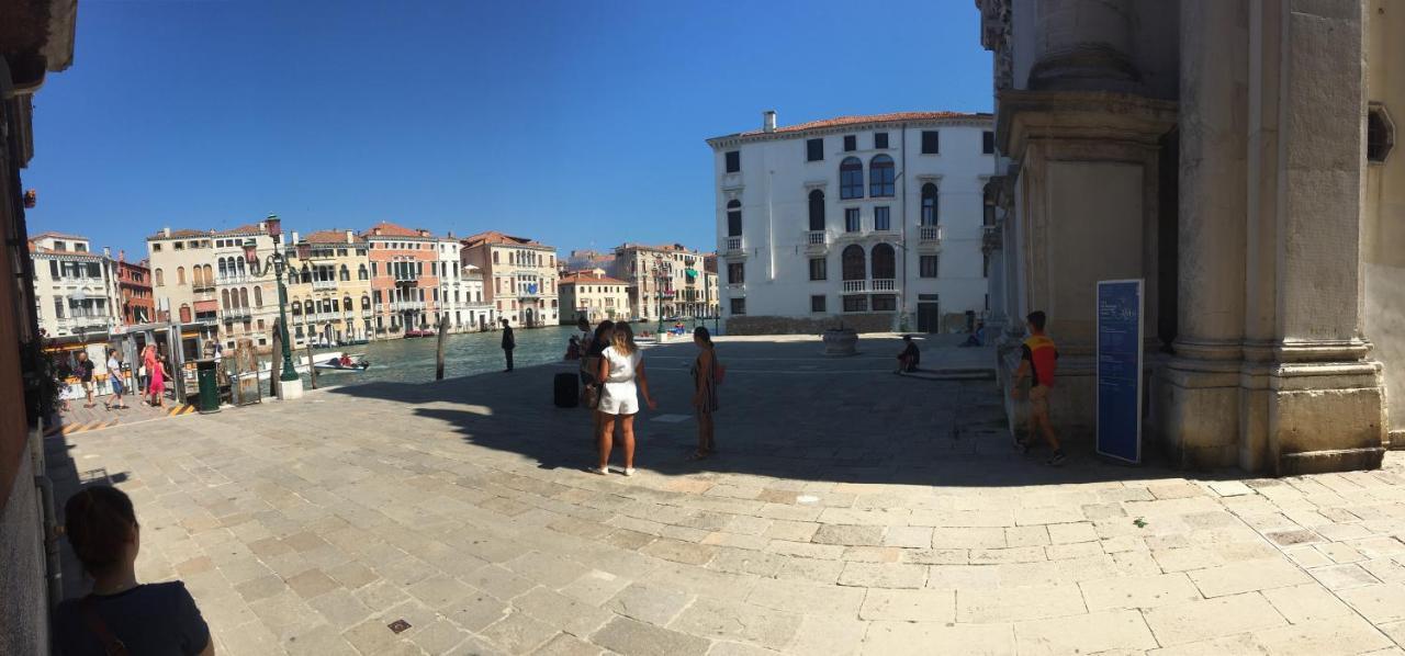 San Stae Casa Aurora Apartment Venesia Bagian luar foto